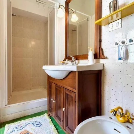 Charming 80sqm In The Heart Lägenhet Turin