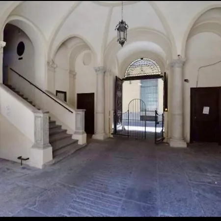 Apartmán Charming 80sqm In The Heart